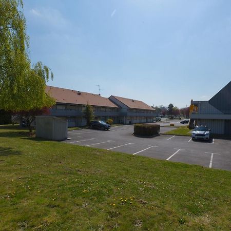 Kyriad Chantilly Sud - Luzarches Chaumontel Exterior foto